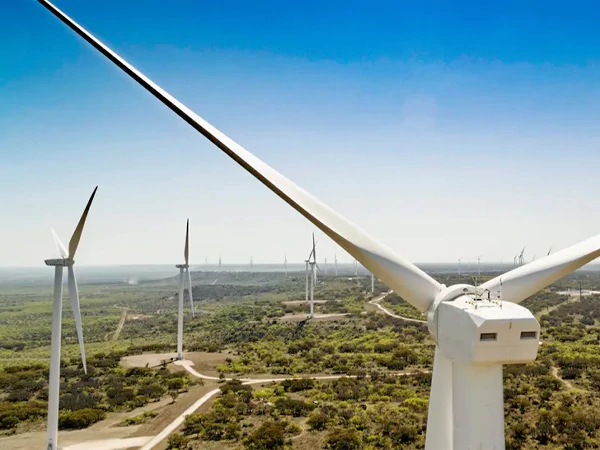 Wind turbine cooling fan