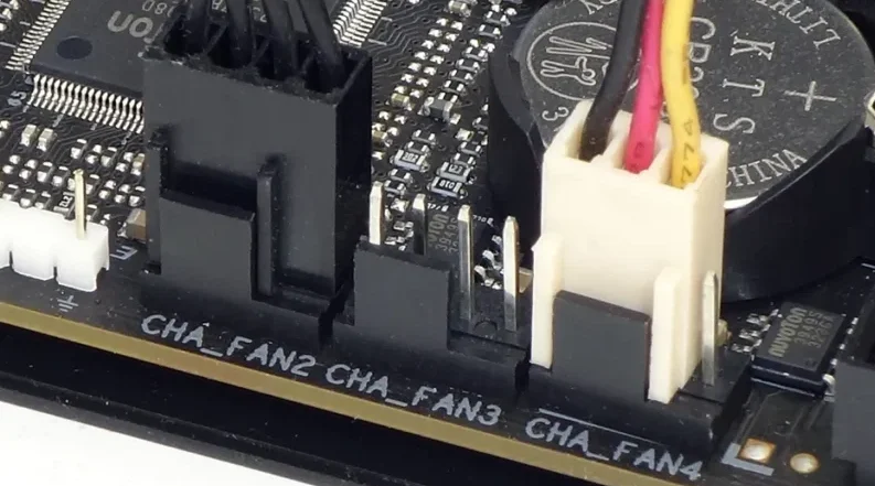 3 pin vs 4 pin fan connectors explained